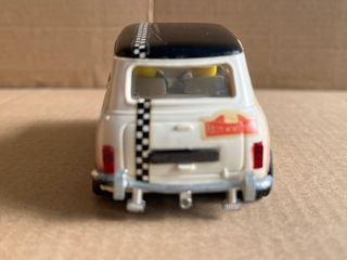 Scalextric Mini Cooper Blanco