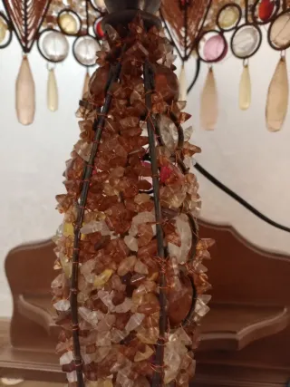Lámpara de mesa piedras y coral vidrio