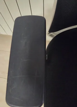 Silla giratoria Actiu Negra/Blanca