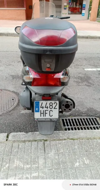 Kymco Grande Dink Negra Automática