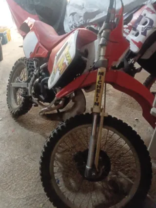 Beta MX 50 Roja y Blanca Restaurada