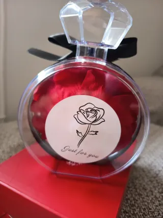 Flor Roja Preservada Caja Corazón