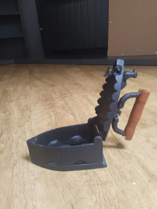 Plancha antigua decorativa