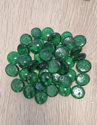 Piedras decorativas cristal verde oscuro