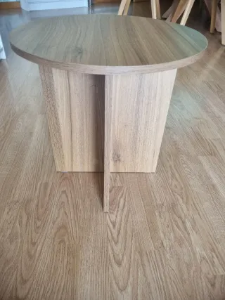 Mesa auxiliar redonda de madera