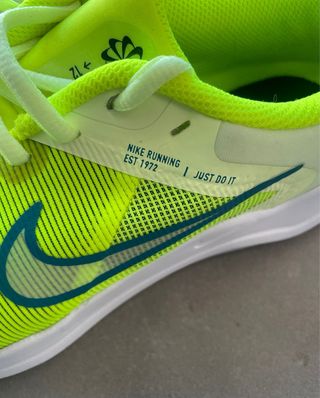 Zapatillas Nike Running Amarillas y Blancas