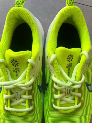 Zapatillas Nike Running Amarillas y Blancas