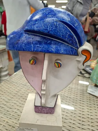 Scultura G. Gusella Profilo Astratto