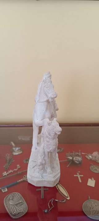 ESPECTACULAR ESTATUA BLANCA DE RUGGERI TITULADA GI