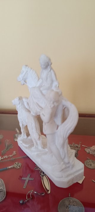 ESPECTACULAR ESTATUA BLANCA DE RUGGERI TITULADA GI