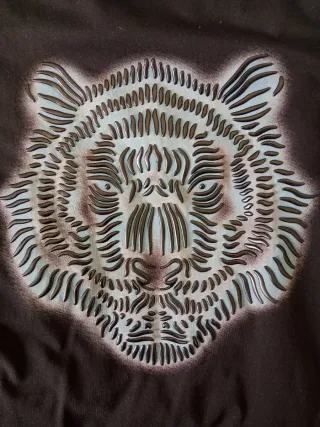 Camiseta Negra Antony Morato con Estampado Tigre