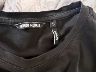 Camiseta Negra Antony Morato con Estampado Tigre