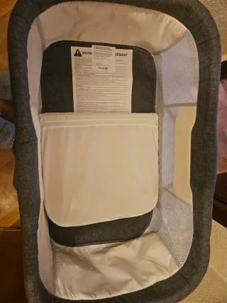 Cuna plegable bébé- casi nueva