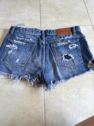 Shorts Zara strappati