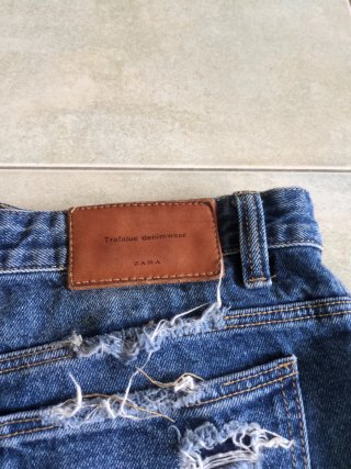 Shorts Zara strappati