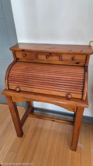 Escritorio vintage de persiana