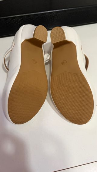 Zapatos de tacón niña blancos