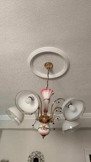 Lámpara de techo vintage dorada y rosa