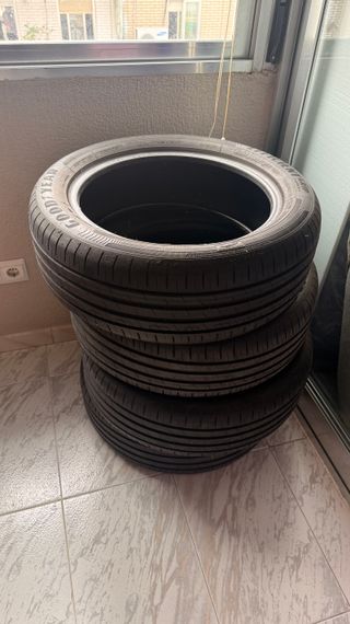 4 Neumáticos Goodyear 205/55R17 91V