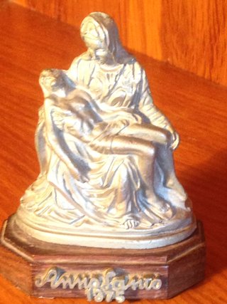 ESTATUILLA PELTRO CESELLATO A MANO ANNO SANTO 1975