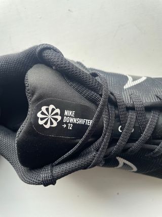 Zapatillas Nike Running Negras y Blancas