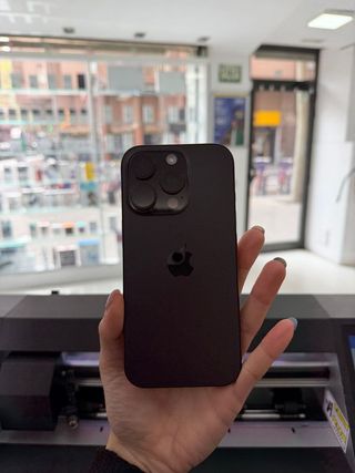 IPHONE 16 PRO 256GB SEMI NUEVO