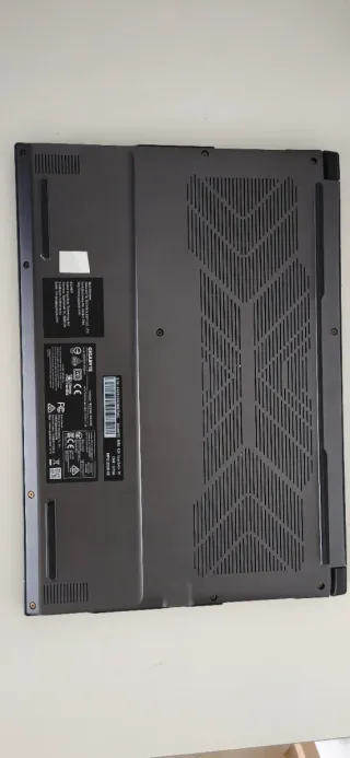 Gigabyte AERO X16 16" – 32GB RAM – RTX 5060