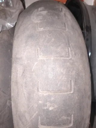 Juego neumáticos supermotard