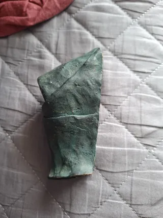Scultura donna velata ceramica sarda
