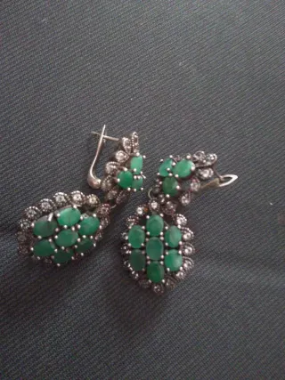 Pendientes antiguos esmeralda y plata