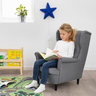 Sillón orejero infantil gris