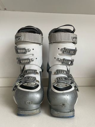 Esquís y botas de esquí numero 39