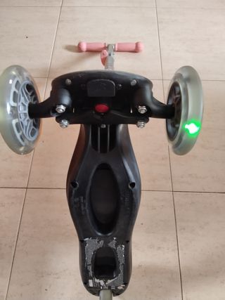 Patinete Globber Expert 2.0. Ruedas con luz.