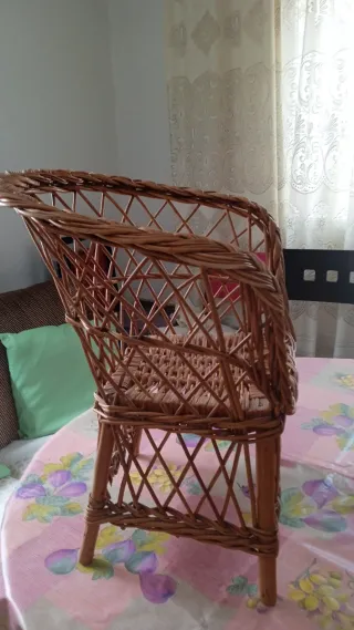 Butaca infantil de mimbre