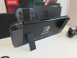 Nintendo Switch Negra y Gris (LEER BIEN)