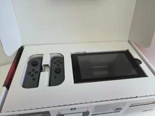 Nintendo Switch Negra y Gris (LEER BIEN)