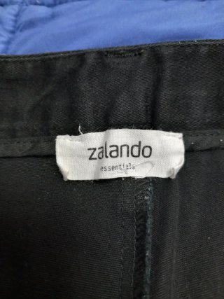 Pantaloncini neri donna