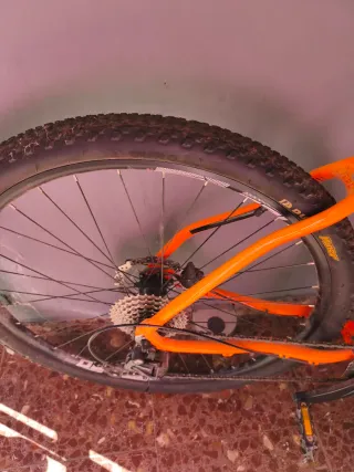 Bicicleta de montaña CONOR naranja