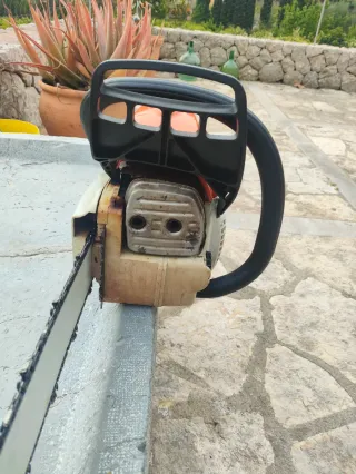 Motosierra STIHL MS 251