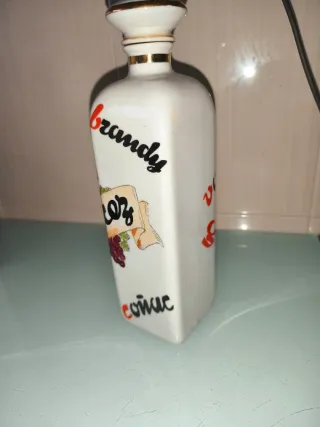 Botella antigua decorada Jerez Brandy Whisky