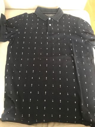 Polo Pull&Bear azul marino estampado