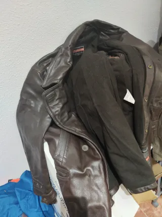 Chaqueta de cuero Chevignon marrón