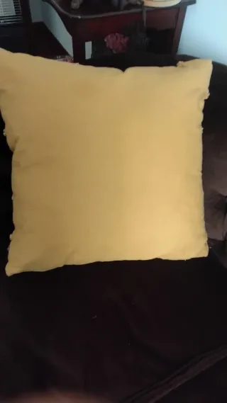 Cojín decorativo oro viejo con relleno