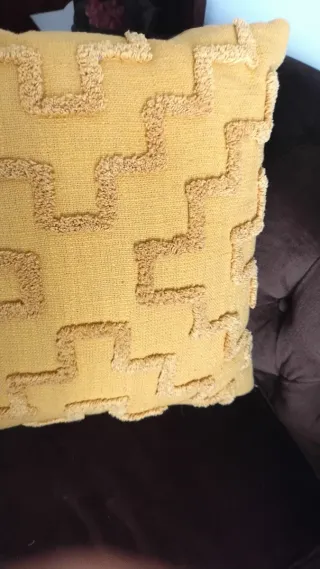Cojín decorativo oro viejo con relleno