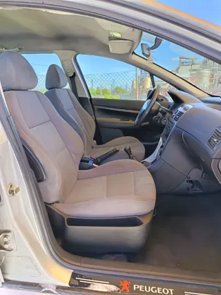 Peugeot 307 2004