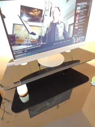 Mesa de ordenador cristal negro