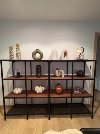 Estantería Metálica y Madera