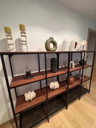 Estantería Metálica y Madera