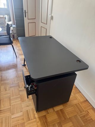 Escritorio gris antracita con cajonera
