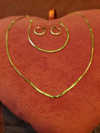 5 Juegos de Cadena  Pulsera y Pendientes Dorados